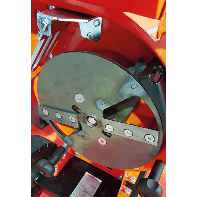 Broyeur végétaux fabriqué france Morgnieux SB55-M briggs stratton XR950