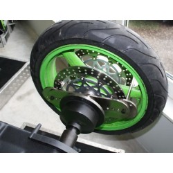 Adaptateur moto pour équilibreuse de roue 230 Volts bas prix 2